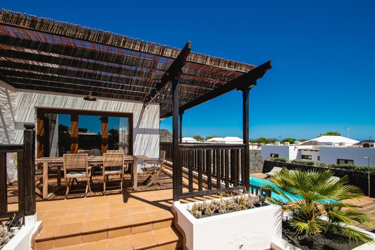Villa Cavendish With Sea Views And Heatable Pool Close To Flamingo Beach Playa Blanca  Exterior photo