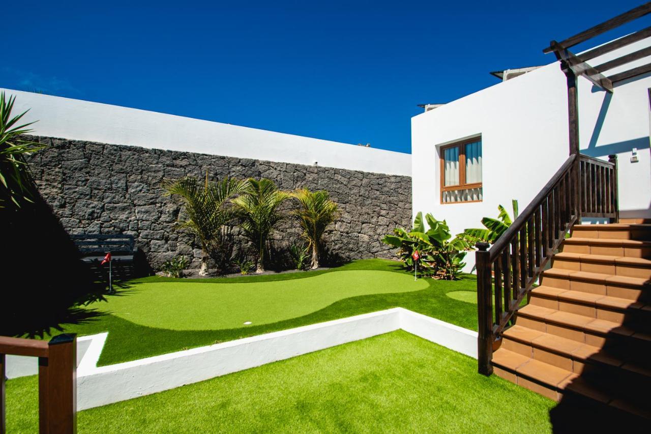 Villa Cavendish With Sea Views And Heatable Pool Close To Flamingo Beach Playa Blanca  Exterior photo