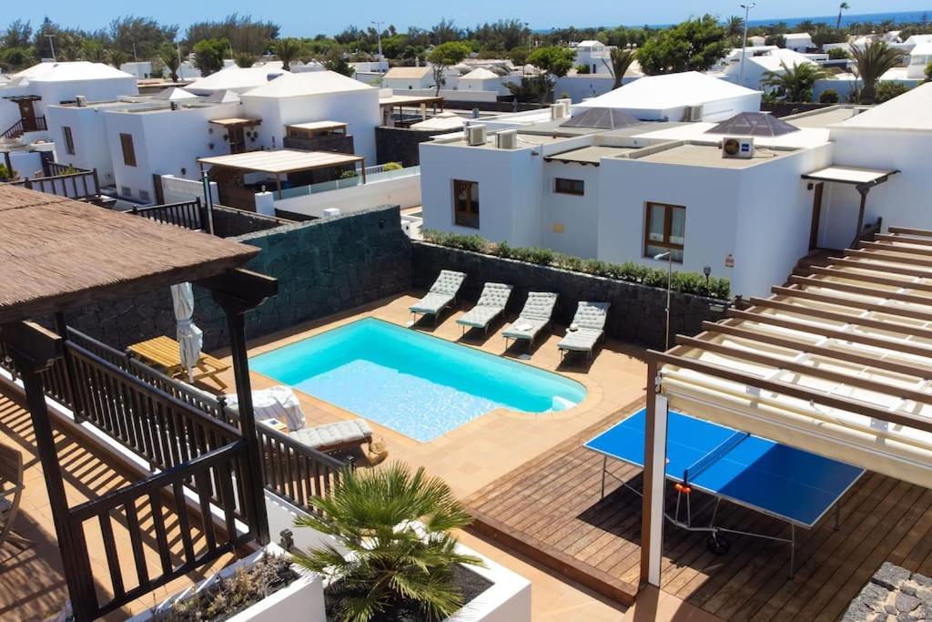 Villa Cavendish With Sea Views And Heatable Pool Close To Flamingo Beach Playa Blanca  Exterior photo