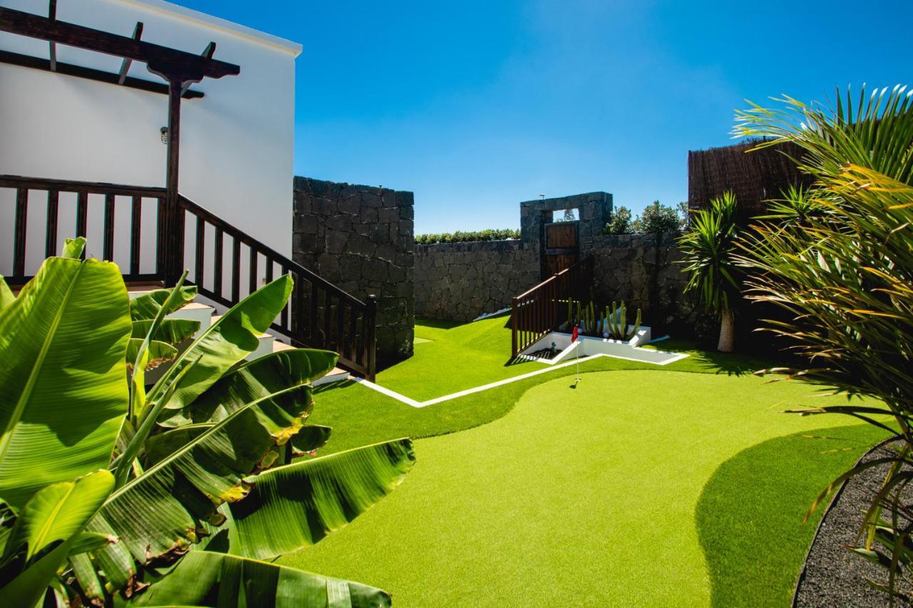 Villa Cavendish With Sea Views And Heatable Pool Close To Flamingo Beach Playa Blanca  Exterior photo