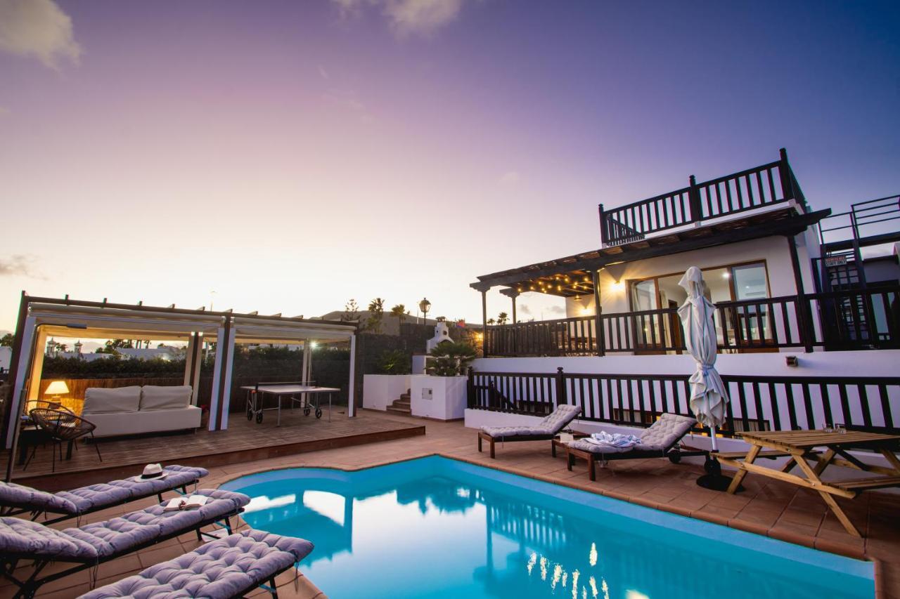 Villa Cavendish With Sea Views And Heatable Pool Close To Flamingo Beach Playa Blanca  Exterior photo