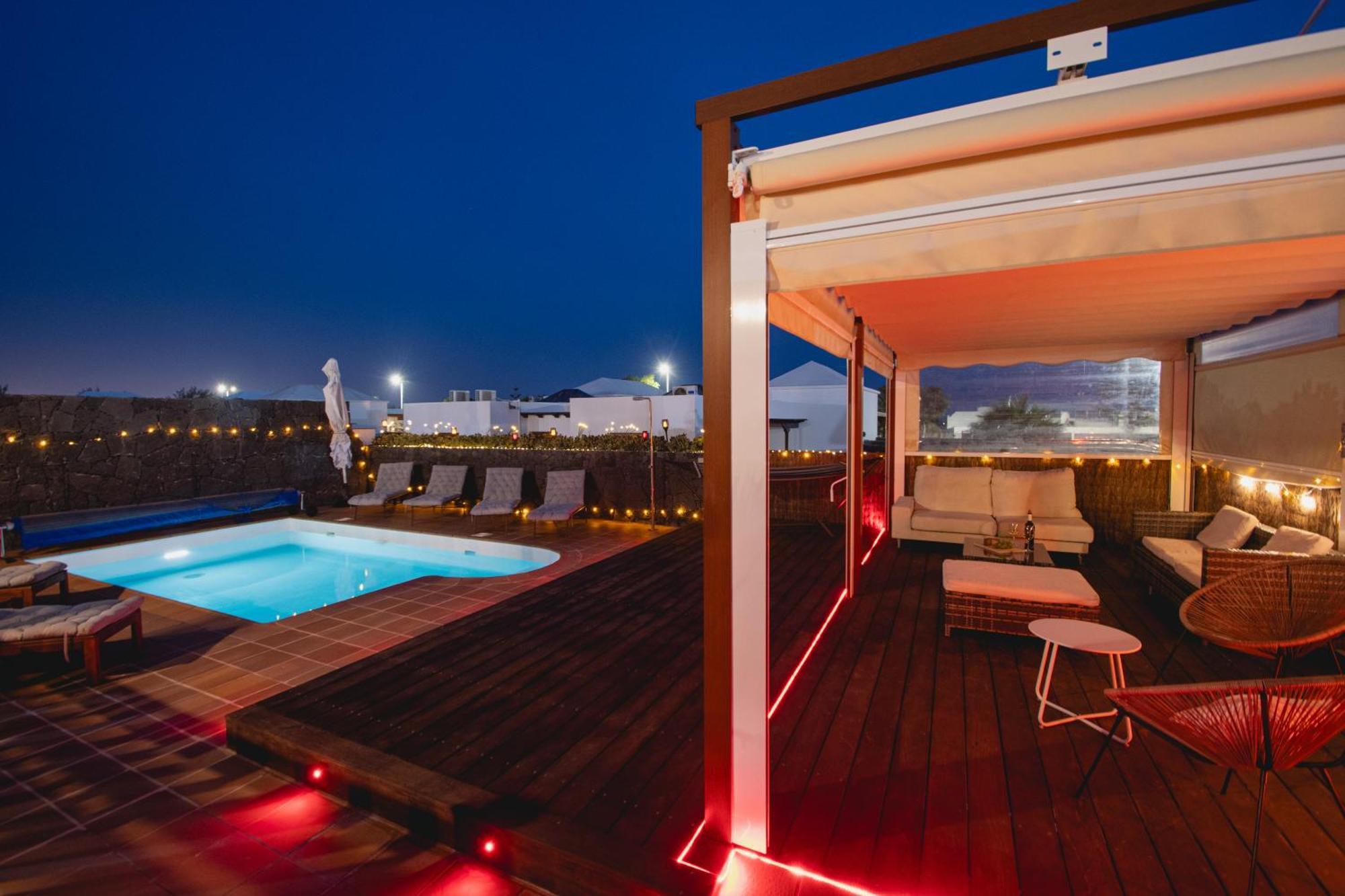 Villa Cavendish With Sea Views And Heatable Pool Close To Flamingo Beach Playa Blanca  Exterior photo