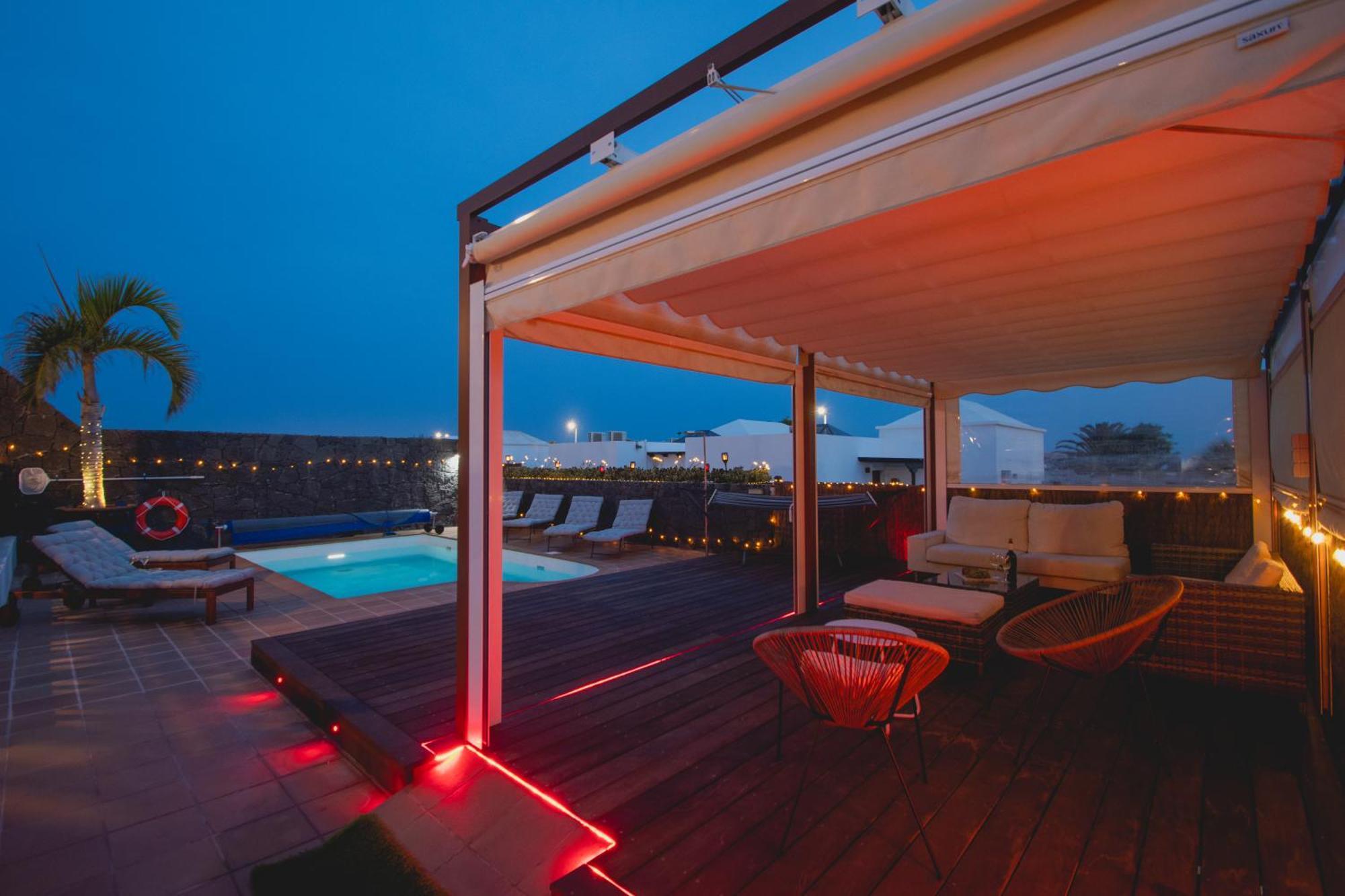 Villa Cavendish With Sea Views And Heatable Pool Close To Flamingo Beach Playa Blanca  Exterior photo
