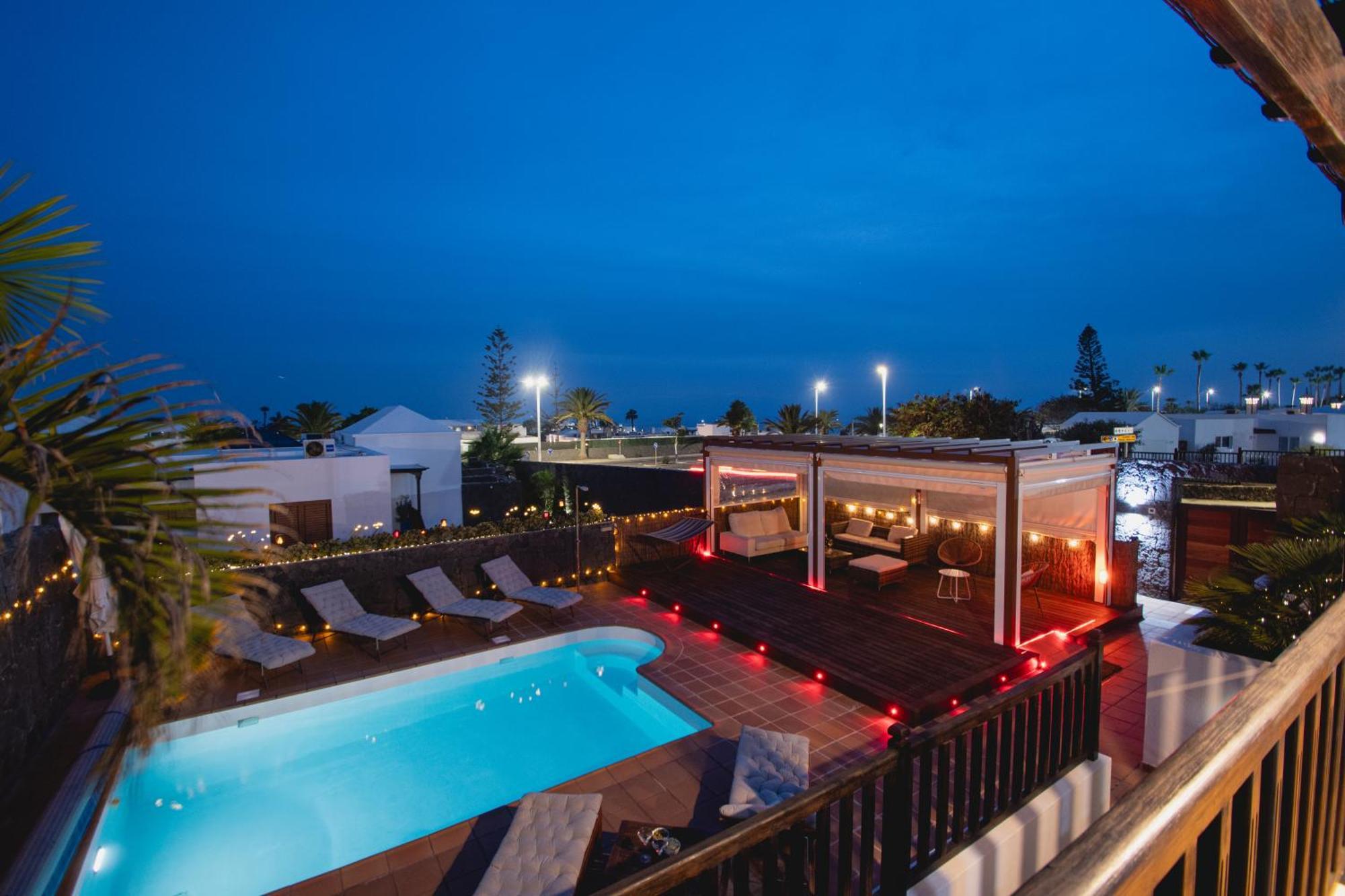 Villa Cavendish With Sea Views And Heatable Pool Close To Flamingo Beach Playa Blanca  Exterior photo