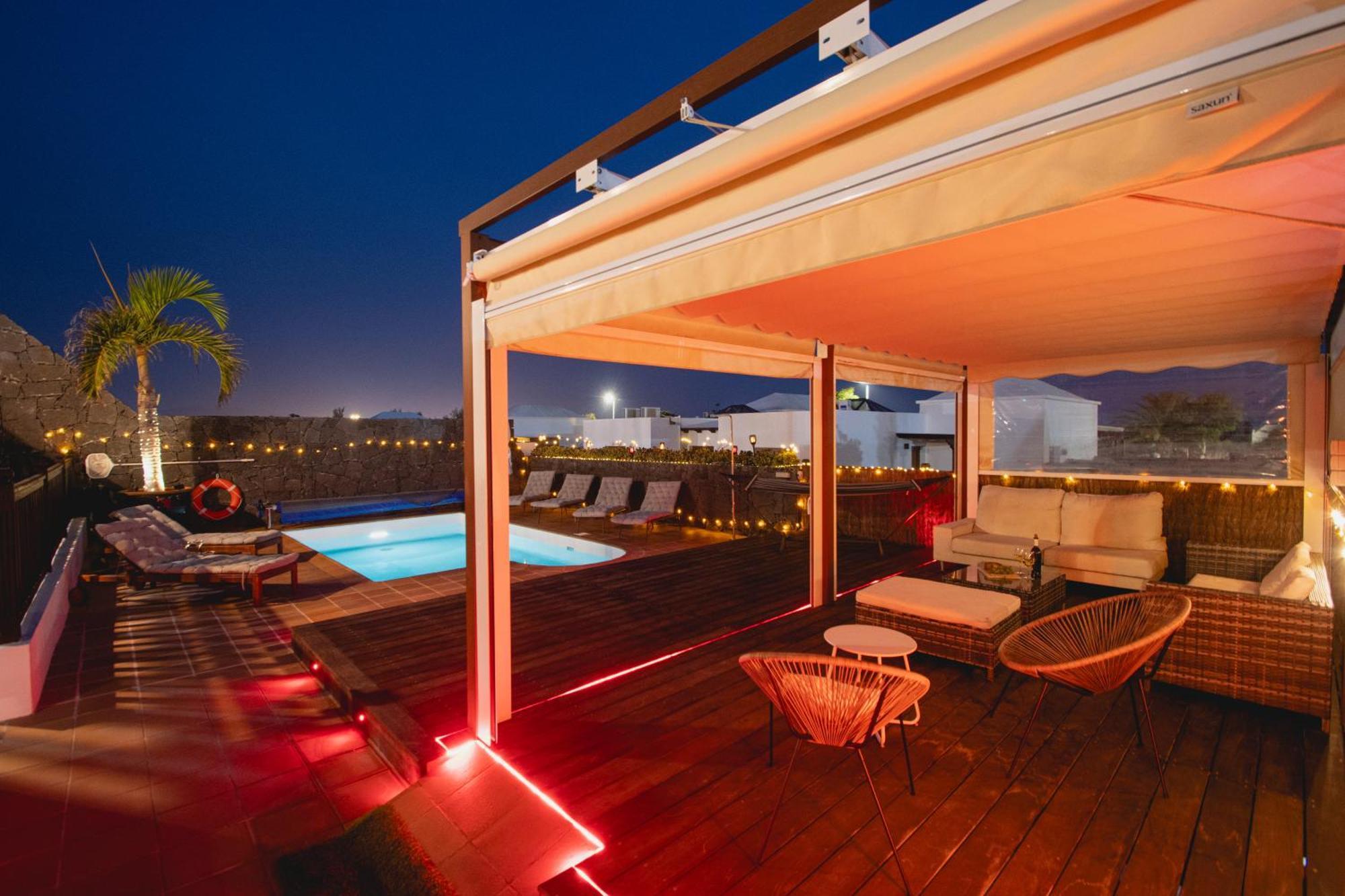 Villa Cavendish With Sea Views And Heatable Pool Close To Flamingo Beach Playa Blanca  Exterior photo